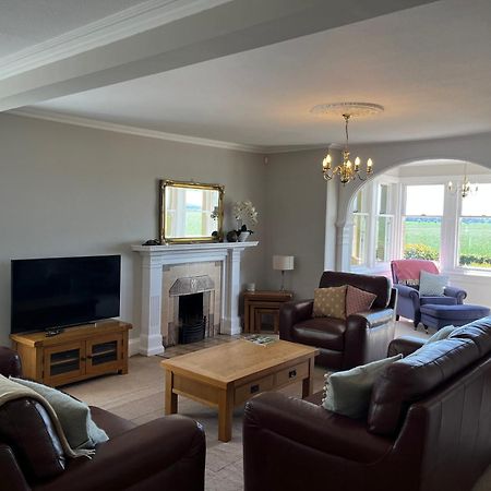 Vicarsford Farmhouse With Hot Tub Leuchars Dış mekan fotoğraf