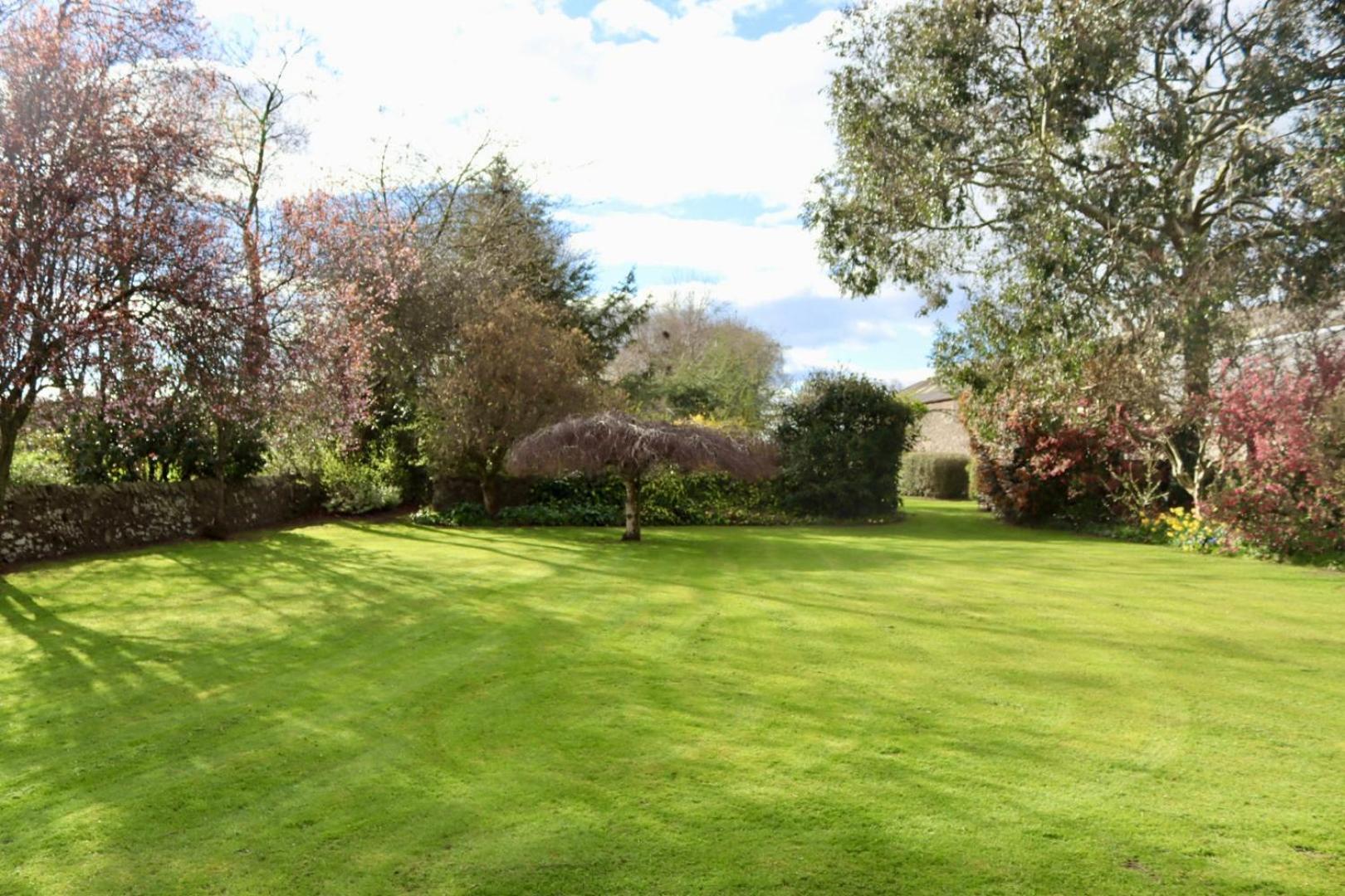 Vicarsford Farmhouse With Hot Tub Leuchars Dış mekan fotoğraf
